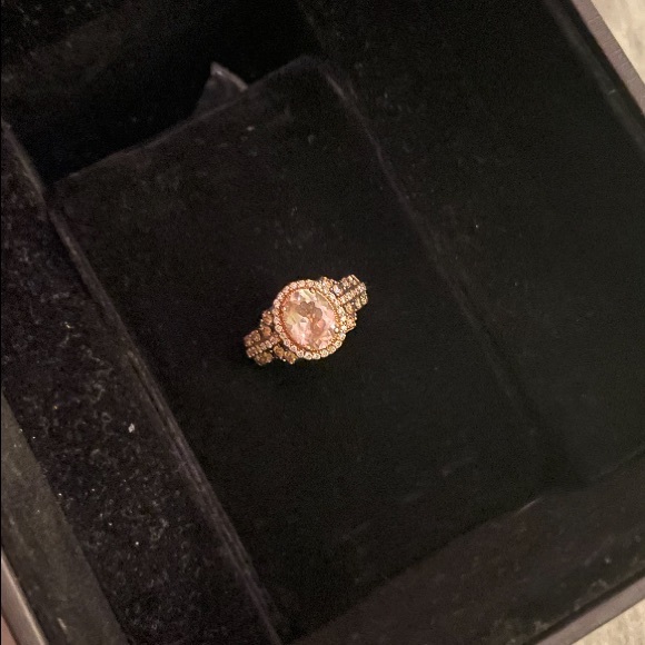 LeVian Chocolate Diamond Ring with a Morganite gemstone. - Picture 3 of 4